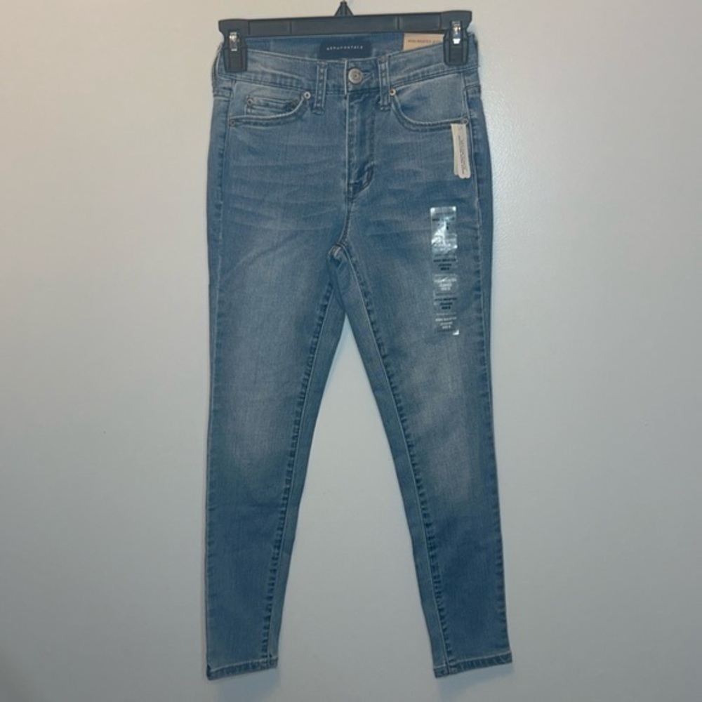 "NWT" Aeropostale High Waisted Jeggings Medium Wash Size 000 Short Stretchy